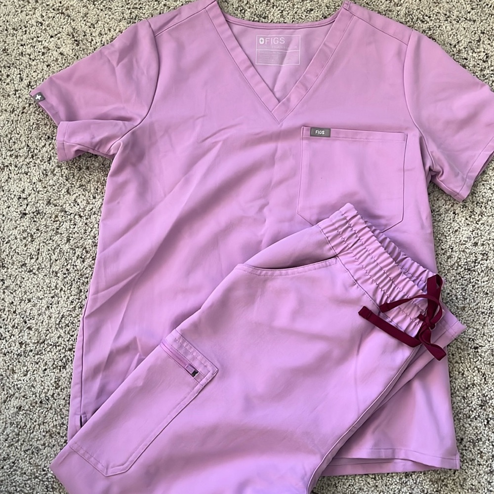 FIGS Technical Collection Medium Dusk Scrub set